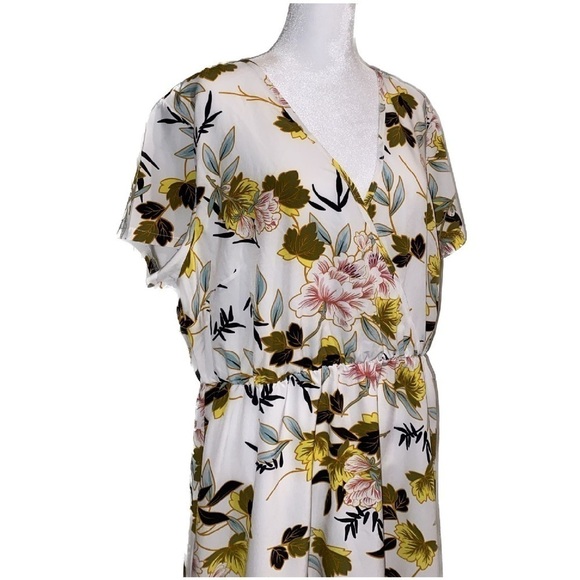 Plus Size Floral Wrap Ruffle Hi-low Hem Dress Size 2XL (16) - Picture 7 of 9